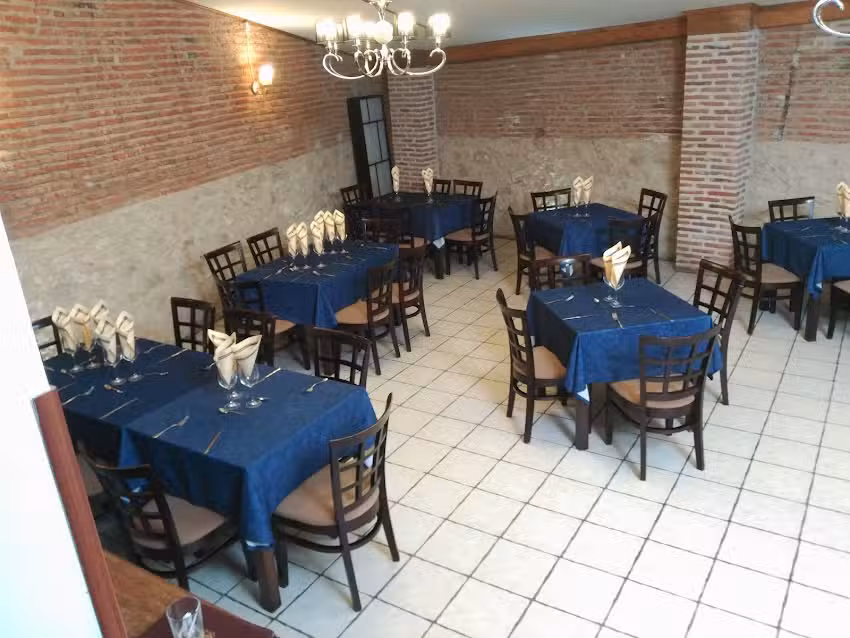 Restaurante La R&uacute;a