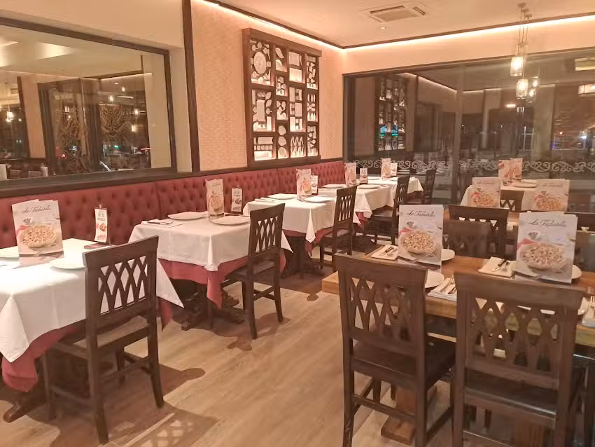 Restaurante La Tagliatella | Avda. Francesc Maci&agrave;, Sabadell