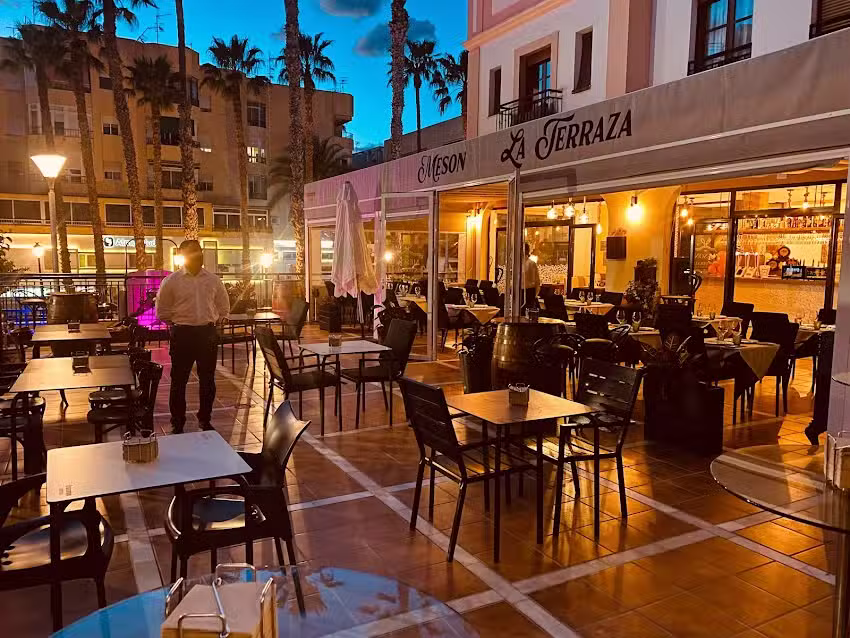 Restaurante La terraza mes&oacute;n
