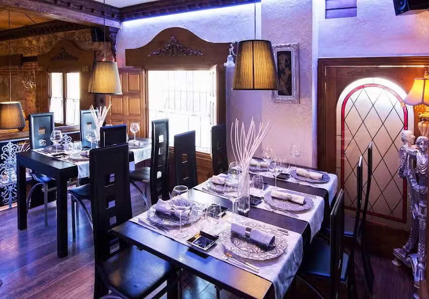 Restaurante &laquo;La Traviata&raquo; Cu&eacute;llar