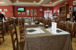 Restaurante La Tr&eacute;bede