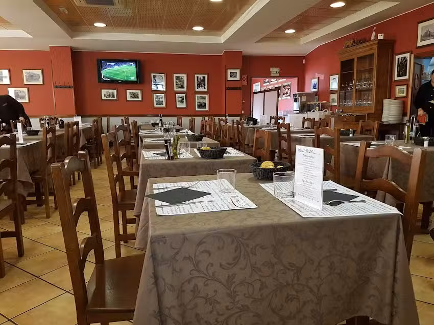 Restaurante La Tr&eacute;bede