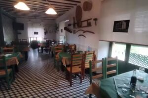 Restaurante La Vicar&iacute;a