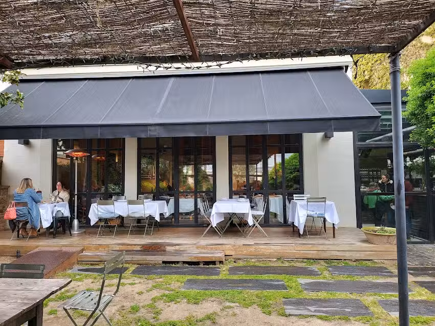 Restaurante L&Acirc;L bistrot