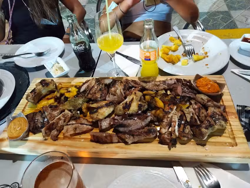 Restaurante Las Brasas / Catering Jesus Ruiz