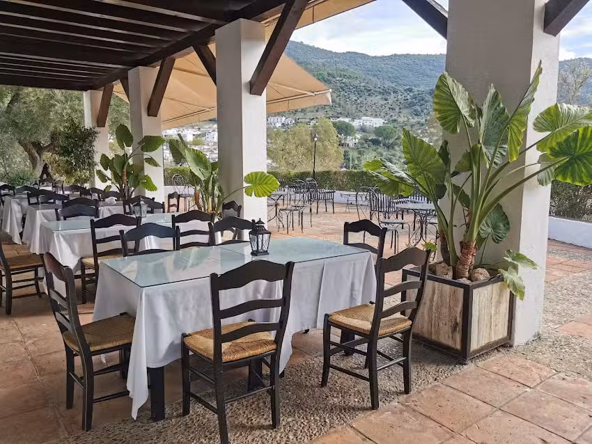 Restaurante Las Truchas tlf: 956716061