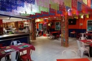 RESTAURANTE LOS PLEBES.