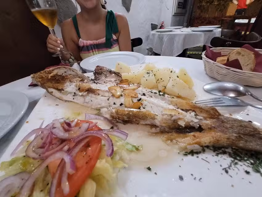 Restaurante los Tres Teniques