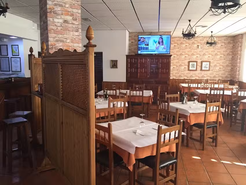 Restaurante Mes&oacute;n Casa Loren