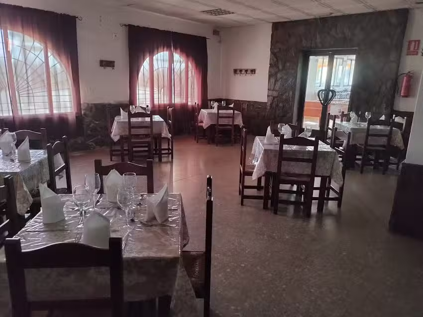 Restaurante Mes&oacute;n Corbones