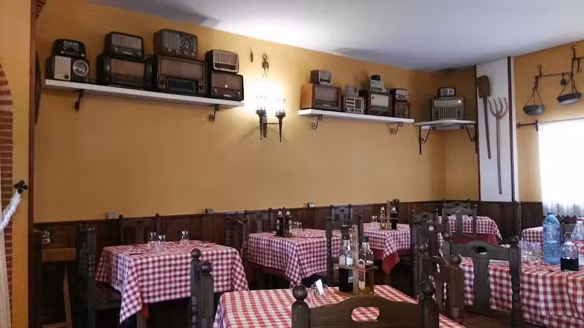 Restaurante Mes&oacute;n El Rodeo