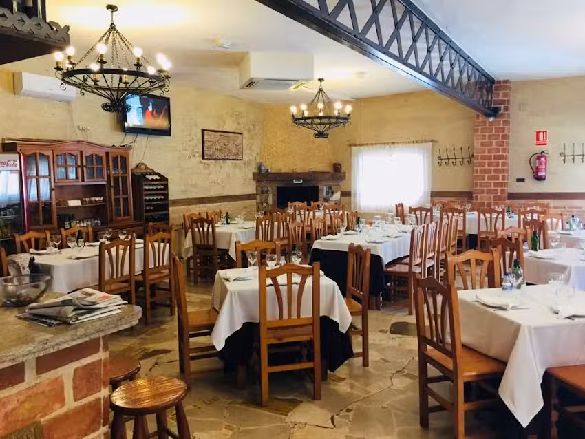 Restaurante Mes&oacute;n la Almadraba