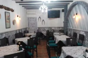 Restaurante Mes&oacute;n La Plaza