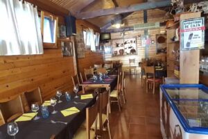 Restaurante Mes&oacute;n Las Cuevas