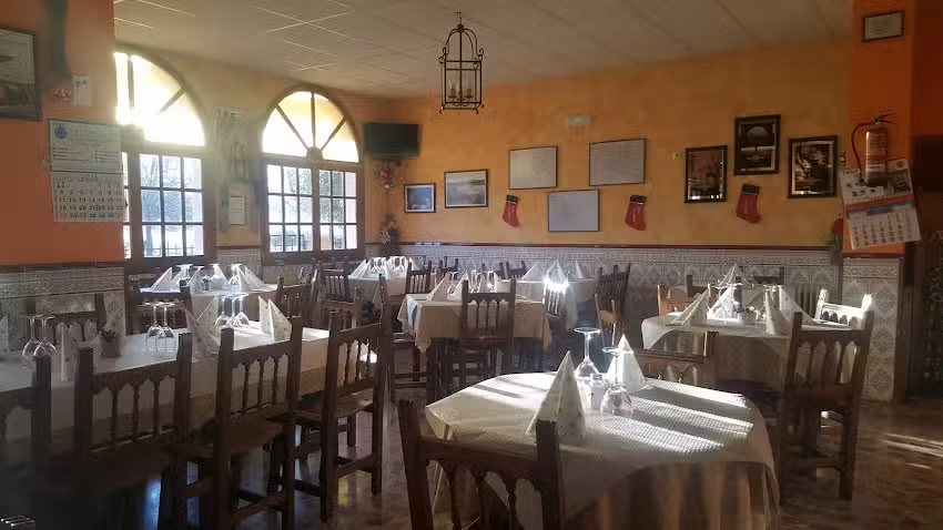 Restaurante Mes&oacute;n Los Arcos