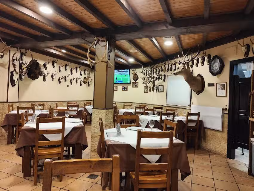 Restaurante Mes&oacute;n Regueral