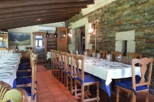 Restaurante O Castelo, Adega Algueira, Doade