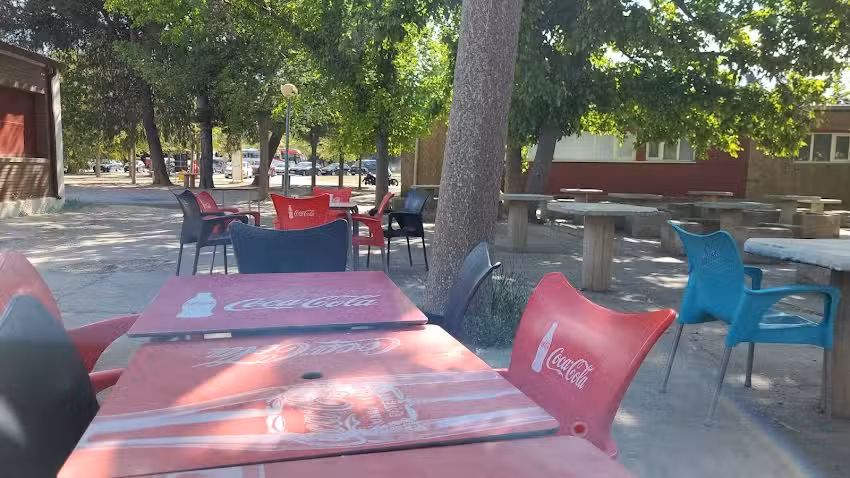 Restaurante Parque Deportivo R&iacute;o Ebro