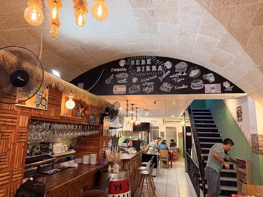 RESTAURANTE PERUANO BEBE TU BIRRA