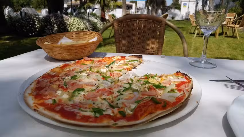 RESTAURANTE PIZZER&Iacute;A ALHAMBRA-ZAHORA