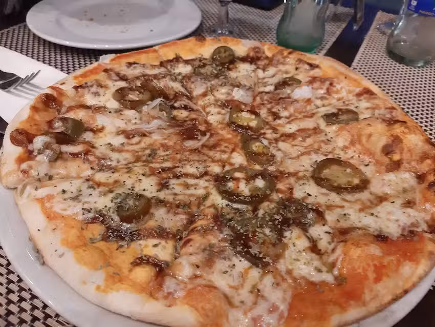 Restaurante Pizzer&iacute;a Cachitos