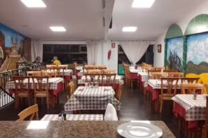 Restaurante & Pizzer&iacute;a Campobello