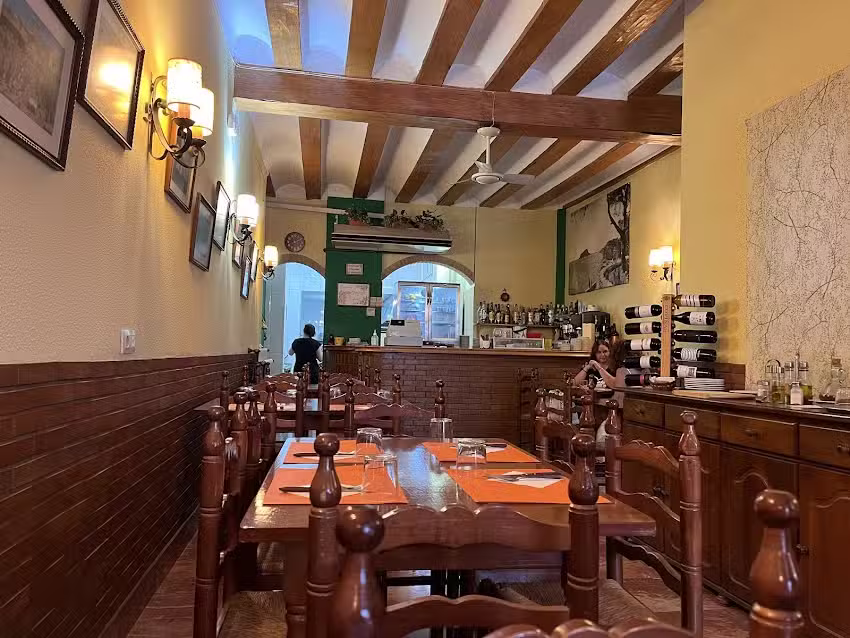 Restaurante Pizzer&iacute;a Fontel.la