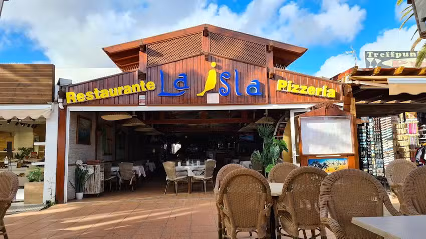Restaurante & Pizzer&iacute;a La Isla