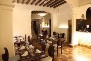 Restaurante Pizzer&iacute;a Pla&ccedil;a Vuit