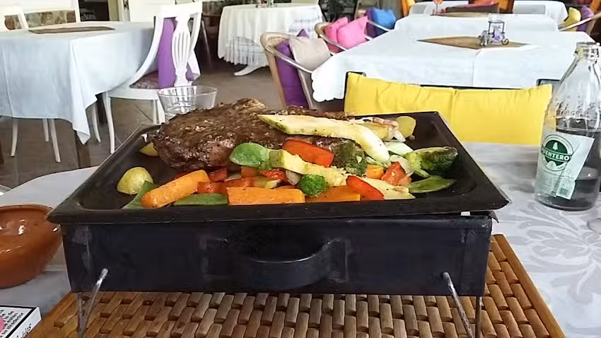 Restaurante Platero y T&uacute;