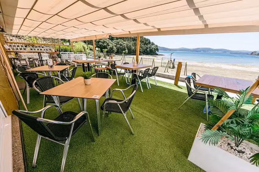 Restaurante Playa de Camari&ntilde;as