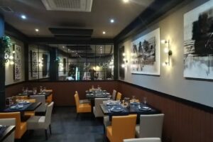 Restaurante Qarnal · Carnes · Paellas · Take away · En Villaviciosa de Odón