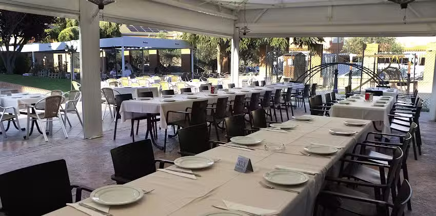 Restaurante Real H&iacute;pica de Gri&ntilde;&oacute;n