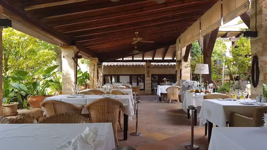 Restaurante &ndash; Residencia Son Floriana