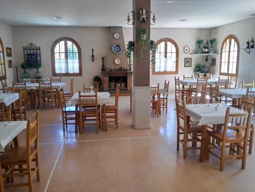 Restaurante R&iacute;o Corbones