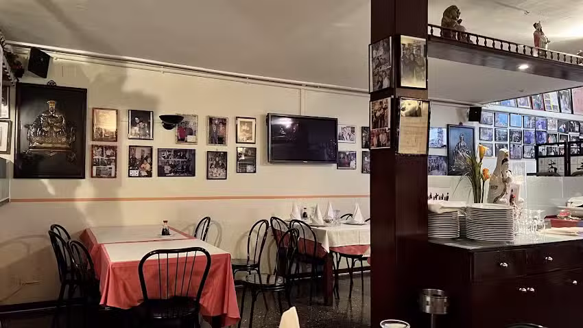 Restaurante R&iacute;o Drag&oacute;n