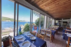 Restaurante Salvad&oacute; Pou des Lle&oacute;
