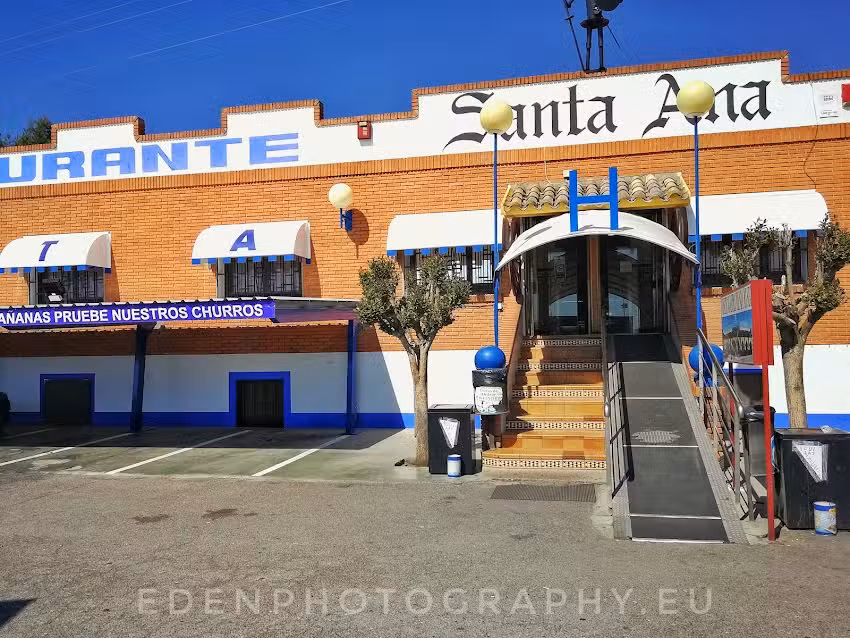 Restaurante SANTA ANA Cafeteria