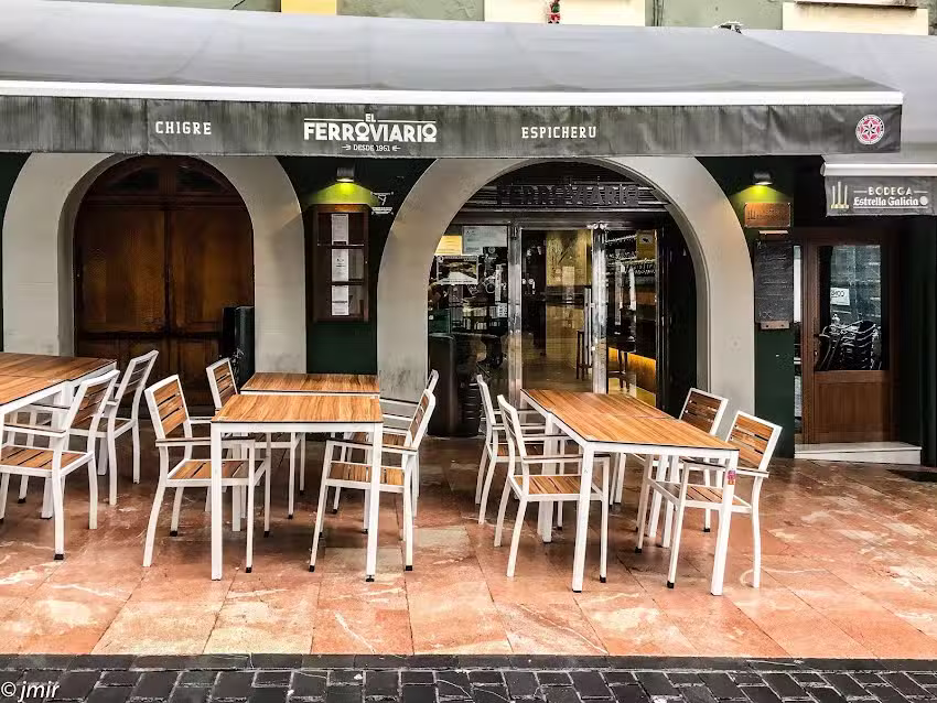 Restaurante Sidrer&iacute;a El Ferroviario