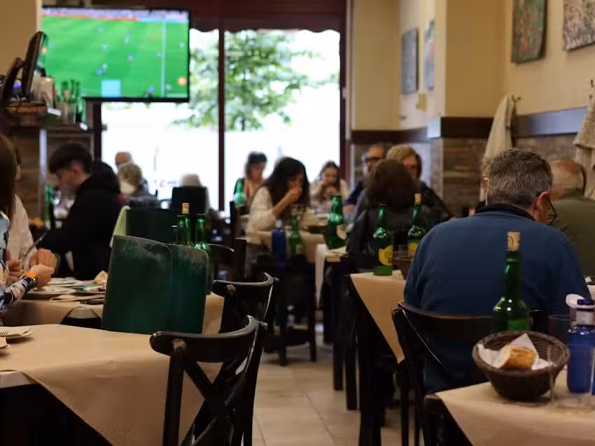 Restaurante Sidrer&iacute;a Simancas