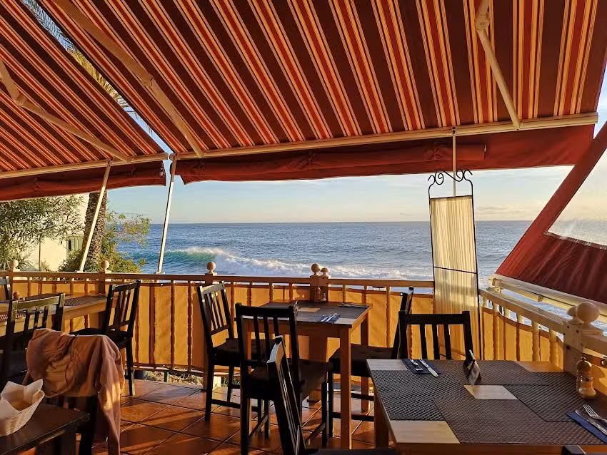 Restaurante T&aacute;mbara Caf&eacute;