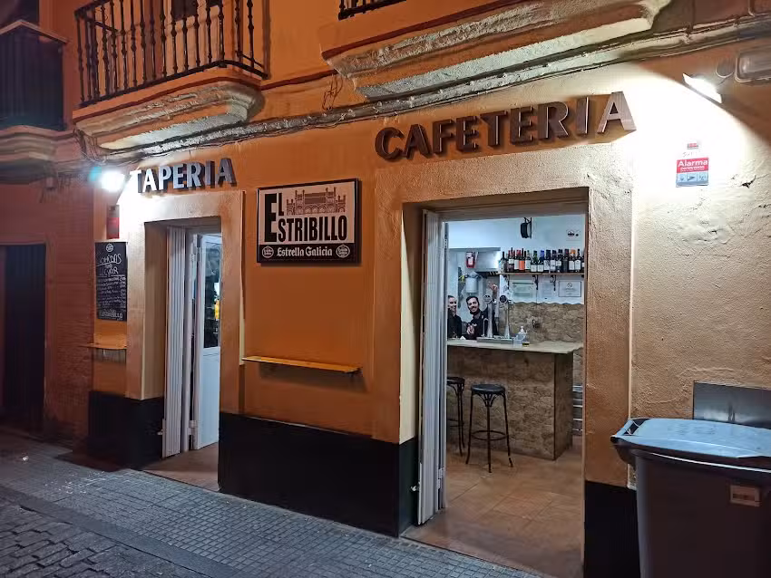 Restaurante Taper&iacute;a Estribillo