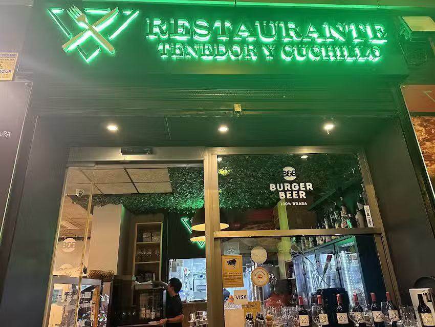 Restaurante Tenedor Y Cuchillo