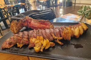 Restaurante T&oacute;pico