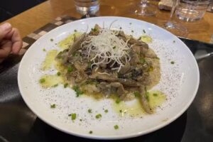 Restaurante Vegano Black Salad Jatetxe Beganoa