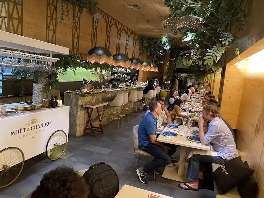 Restaurante Vuelve Carolina