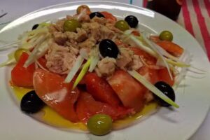 Restaurante y albergue Ca&ntilde;&oacute;n Leza