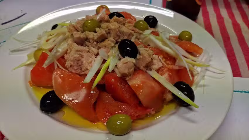 Restaurante y albergue Ca&ntilde;&oacute;n Leza