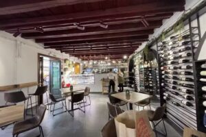 Restaurante y Vinoteca La Reserva