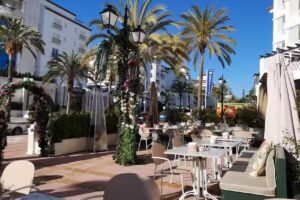 Rosas Caf&eacute; Marbella